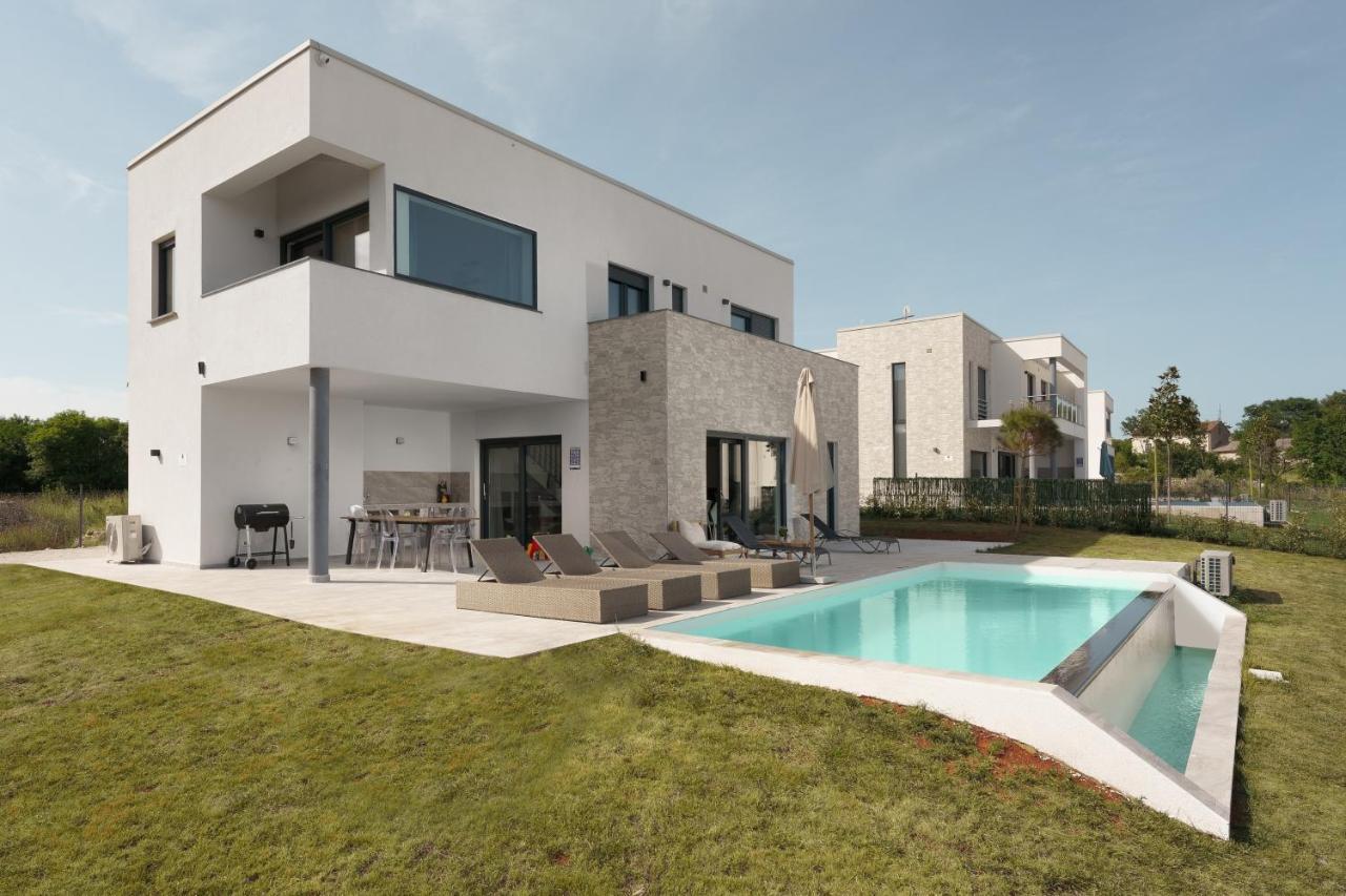 Sea View Villa Cala Royal Krnica Exterior foto